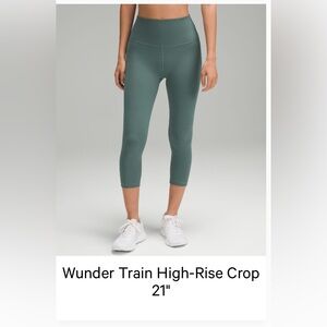 Lululemon Wunder Train Crop 21" size 8 in Medium Forest.